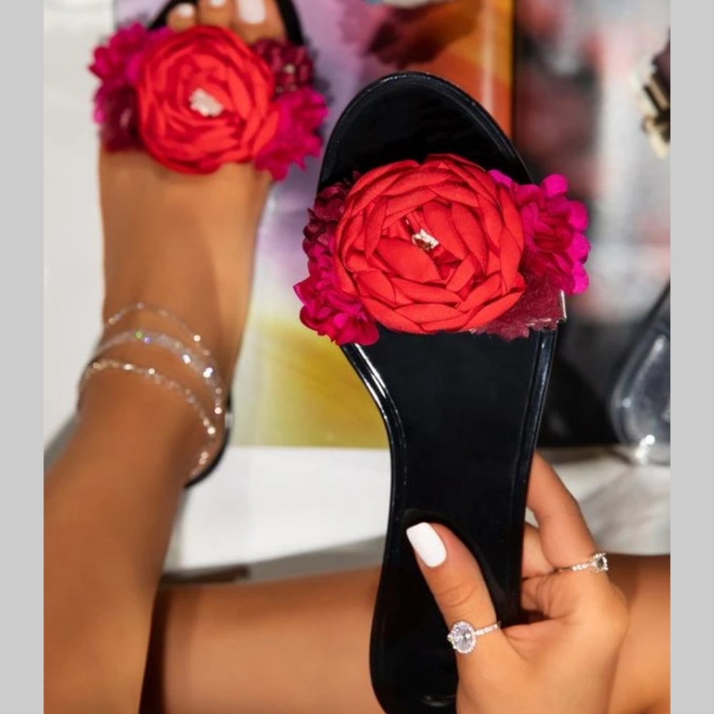 SOLD....Sale for 1 hour Black bloom jelly flats